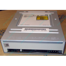 CDRW TSST SR-M8202 IDE white (Набережные Челны)